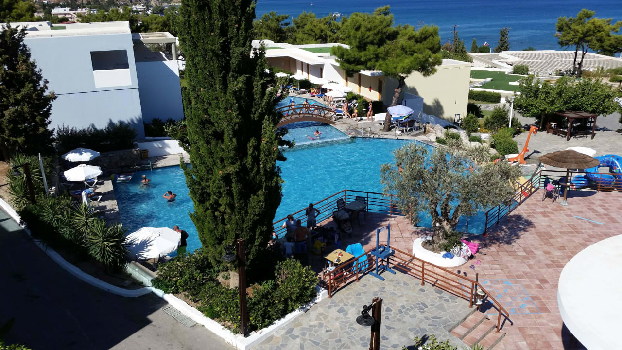 Poolanlage von oben alltoura Club Hotel Porto Angeli Beach Resort