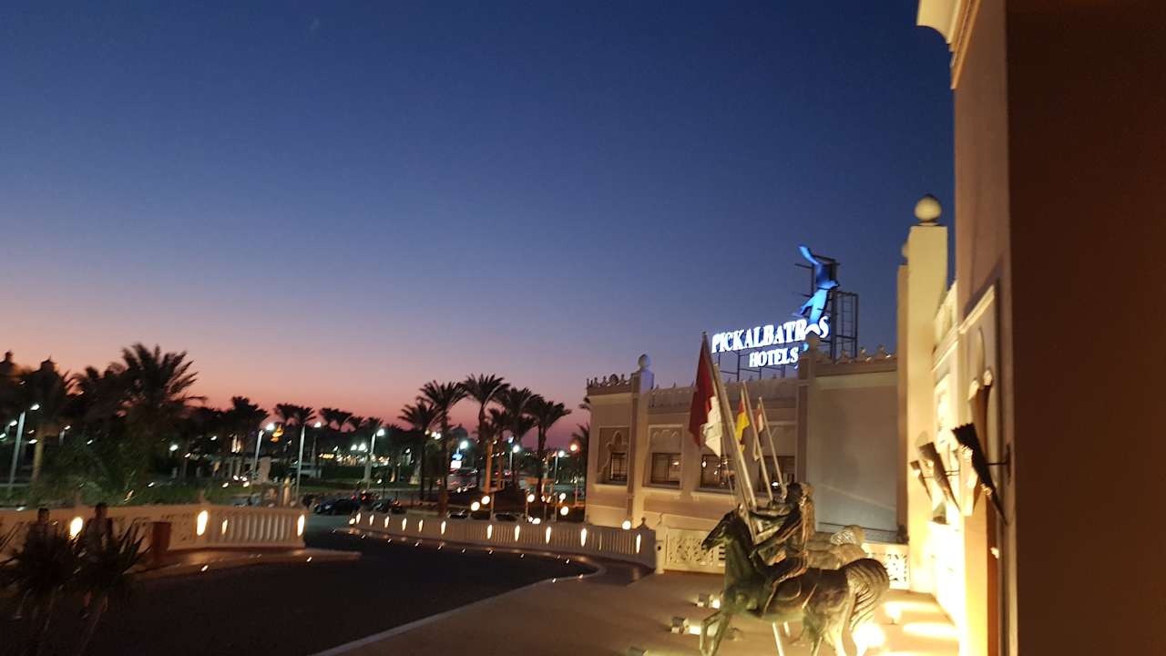 Außenansicht Pickalbatros Palace Resort