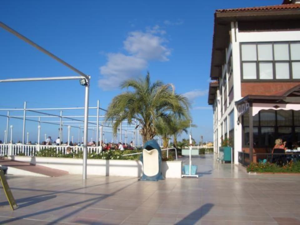 Die Hotelterrasse Hotel Club Nena