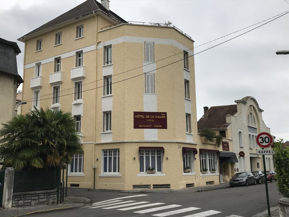 Außenansicht Hotel Citotel de la Vallee