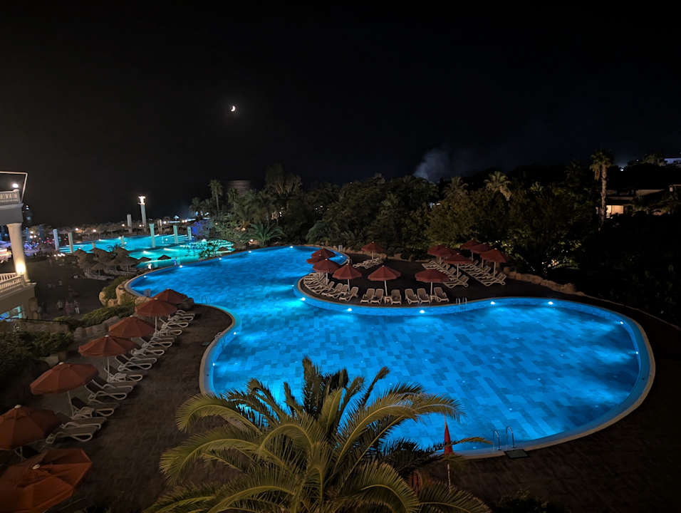 Pool Starlight Resort Hotel