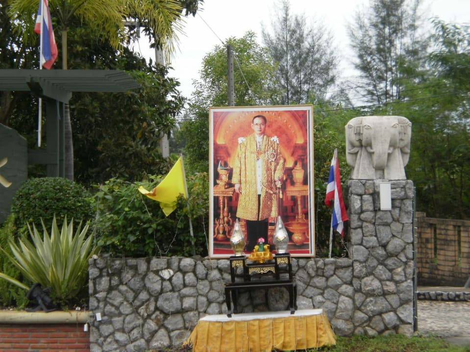 Geburtstag vom King Baan Khaolak Beach Resort