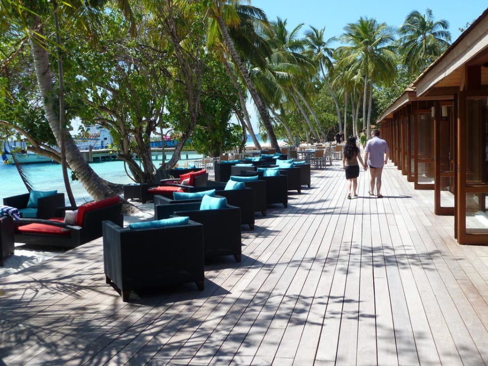 Bonthi Bar Vilamendhoo Island Resort & Spa