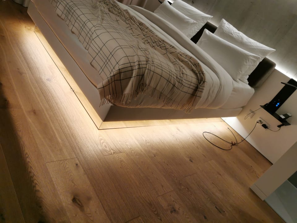 Zimmer KPM Hotel & Residences