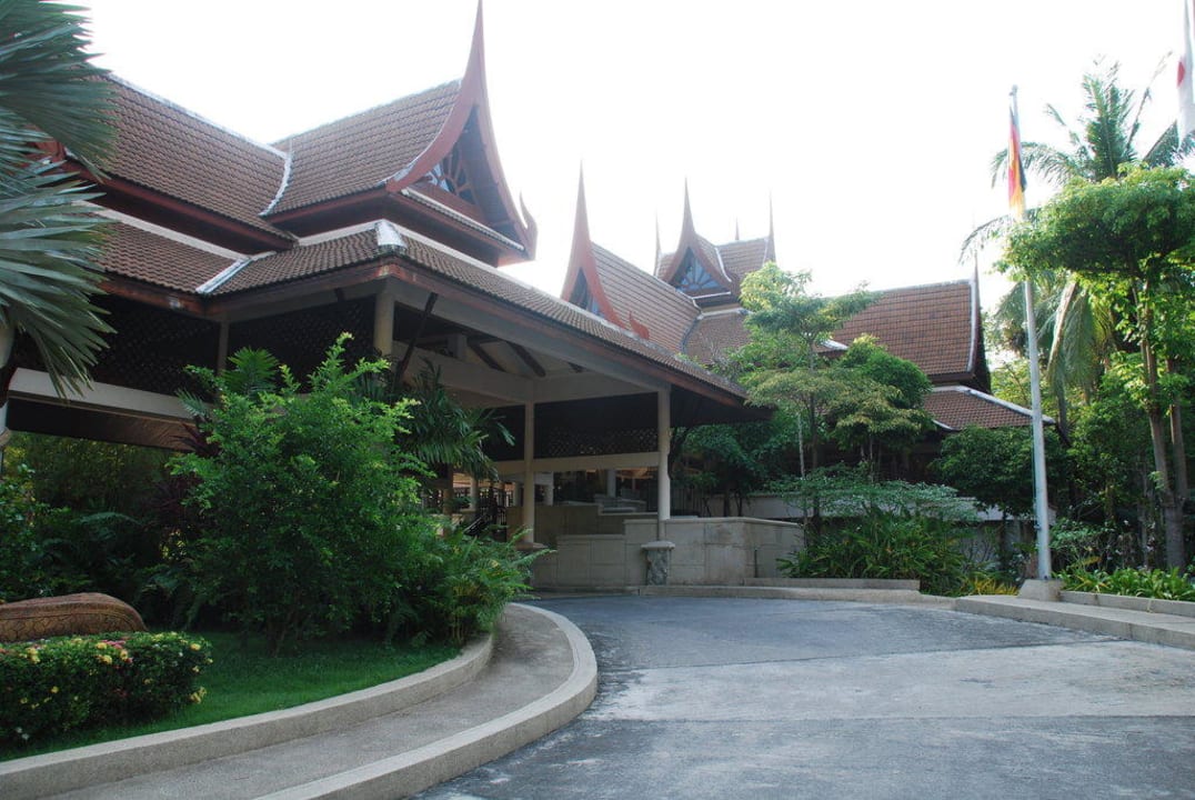 Eingangsbereich Thavorn Beach Village Resort & Spa