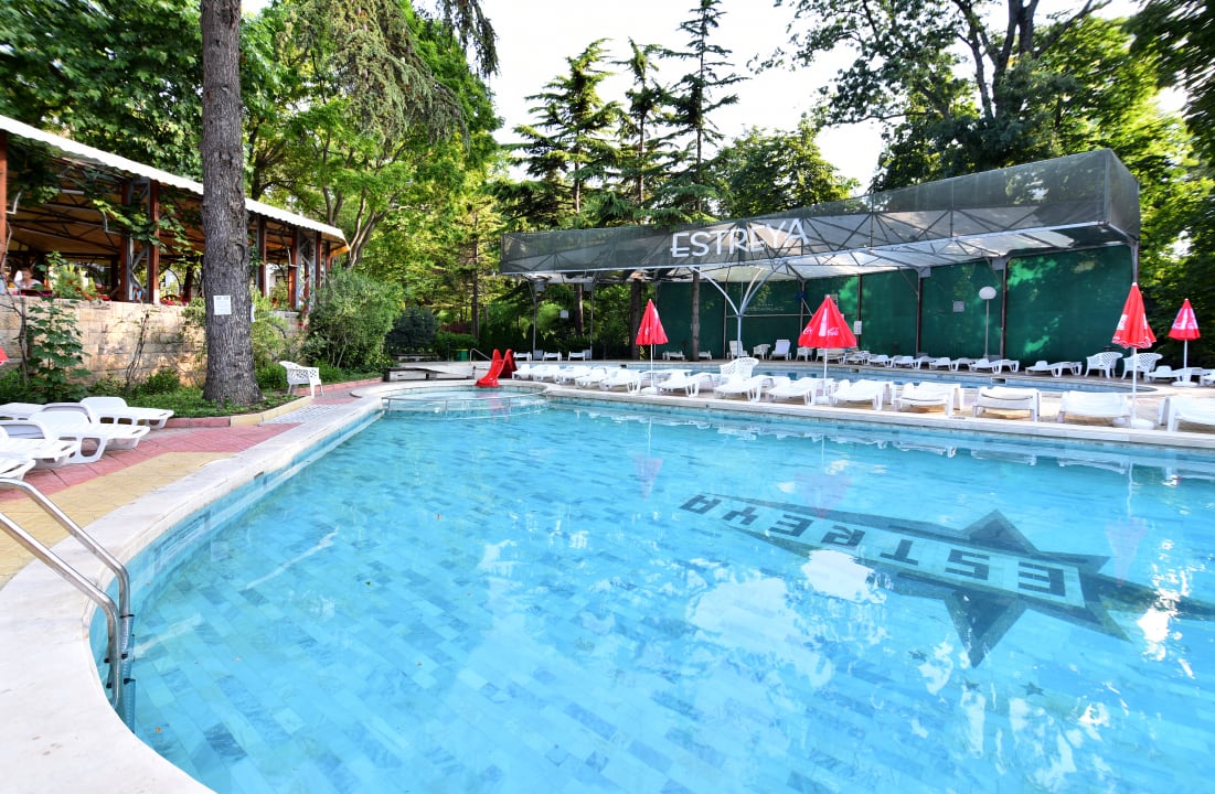 Pool Hotel Estreya Palace & Residence