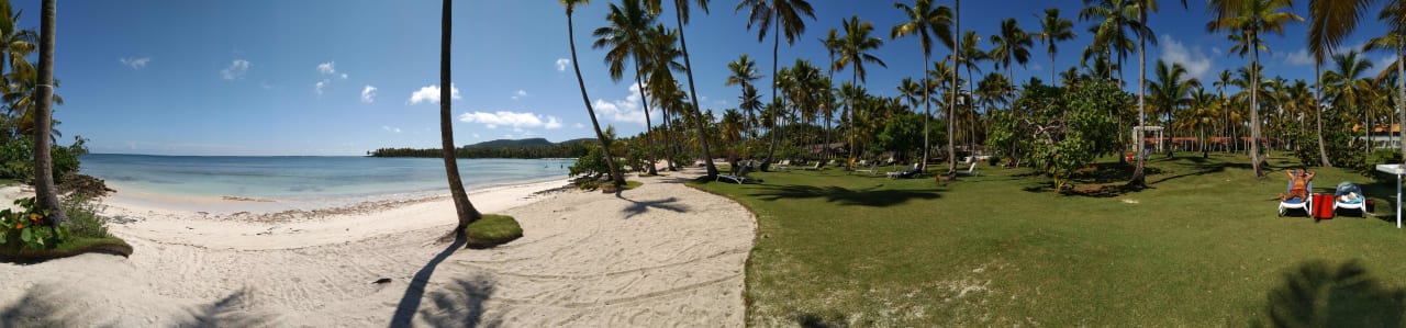Strand Wyndham Alltra Samana