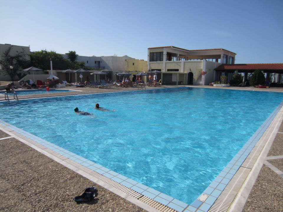 Pool Dessole Dolphin Bay Resort