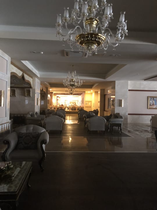 Lobby Royal Alhambra Palace