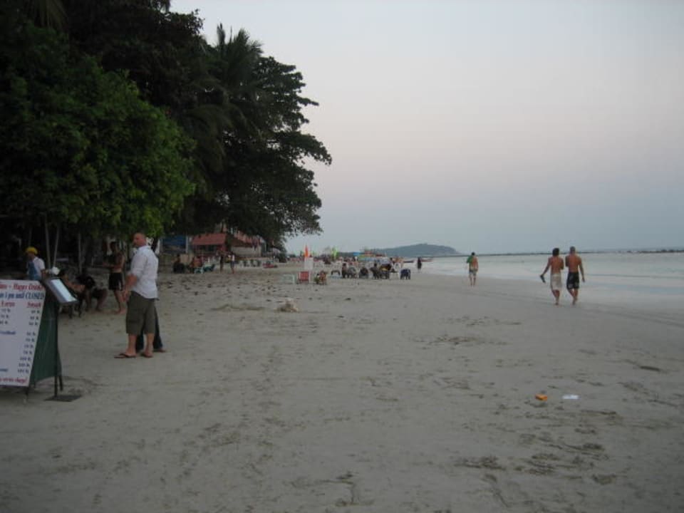 Der Abend kehrt ein Hotel Baan Chaweng Beach Resort & Spa