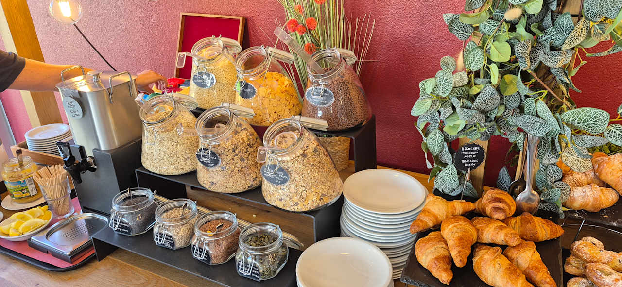 Gastro Domino Suite Hotel