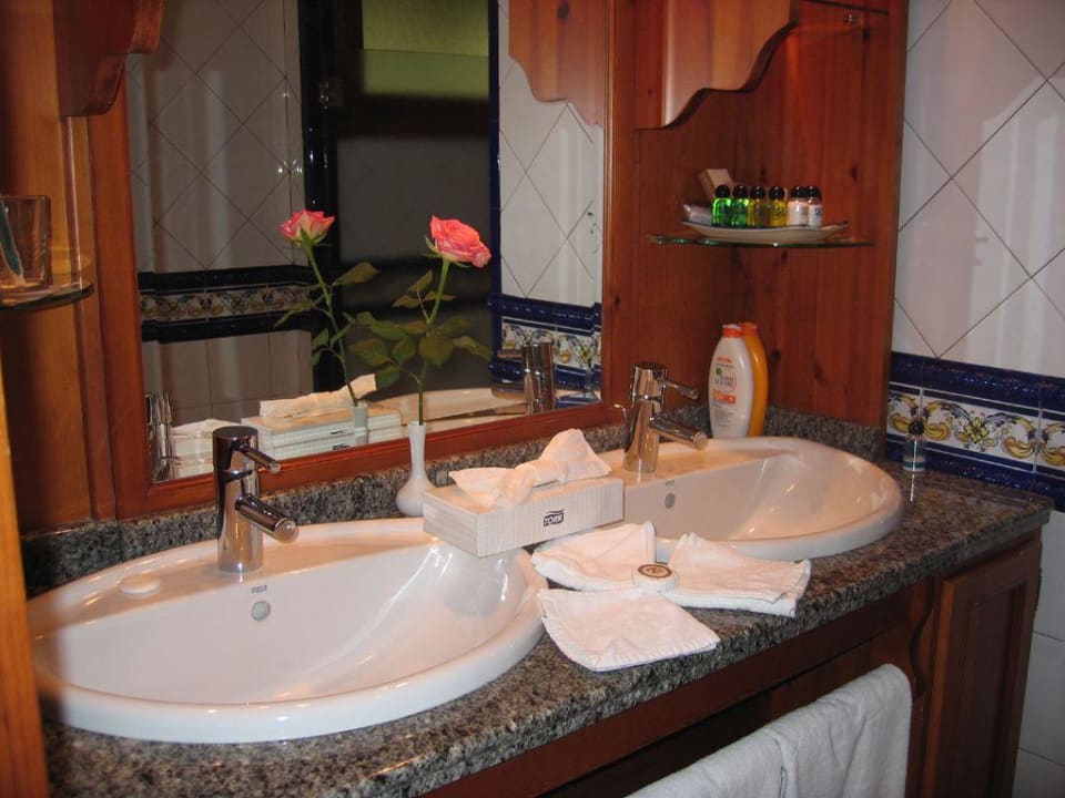 Badezimmer Adrián Hoteles Jardines de Nivaria