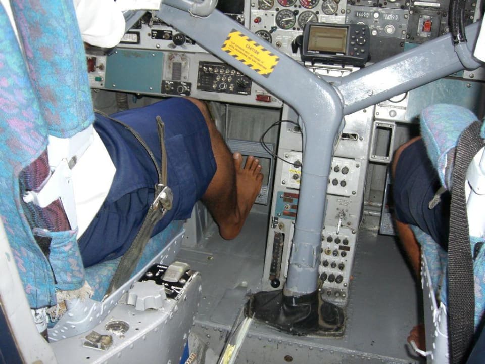 Pilot ohne Schuhe Villa Park Sun Island