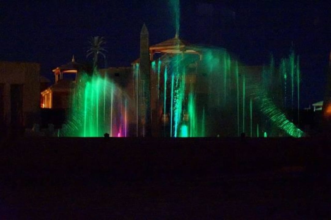 Lichtershow Platz Pickalbatros Alf Leila Wa Leila Resort - Neverland Hurghada