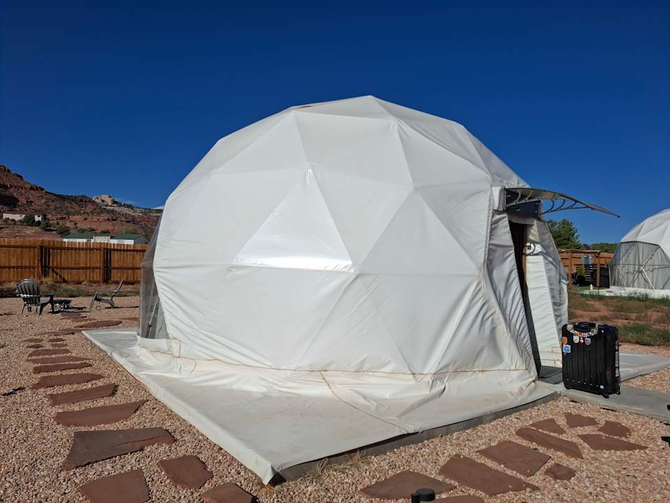 Außenansicht White Camel