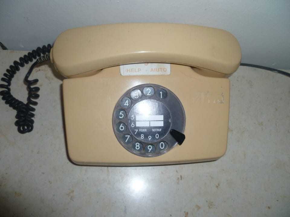 Retrotelefon Houda Golf & Beach Club