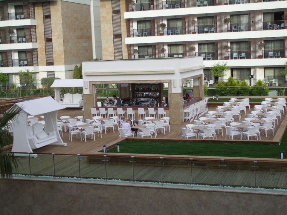 Bar auf der Dachterrasse Sentido Trendy Verbena Beach