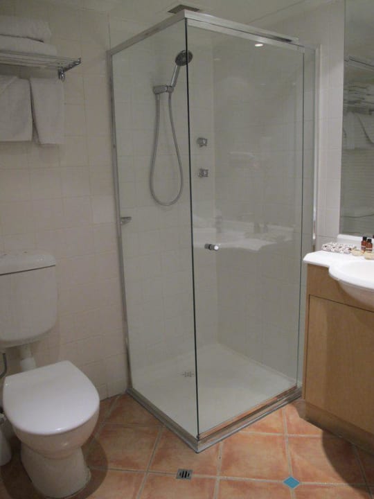 Bad Hotel Coral Sea Resort