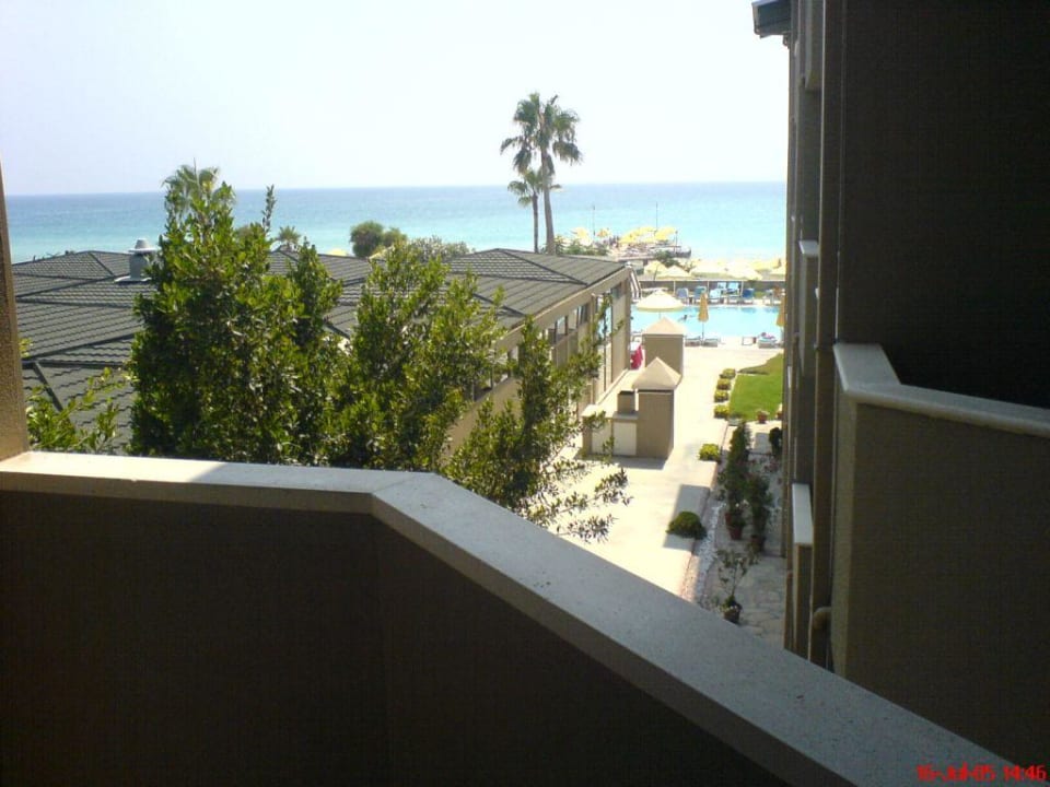 Uitzicht hotel Senza Sunset Beach Hotel