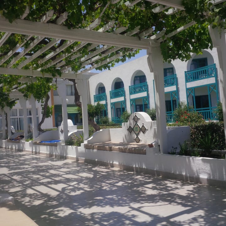 Durchgang zum Pool Hotel El Mouradi Cap Mahdia