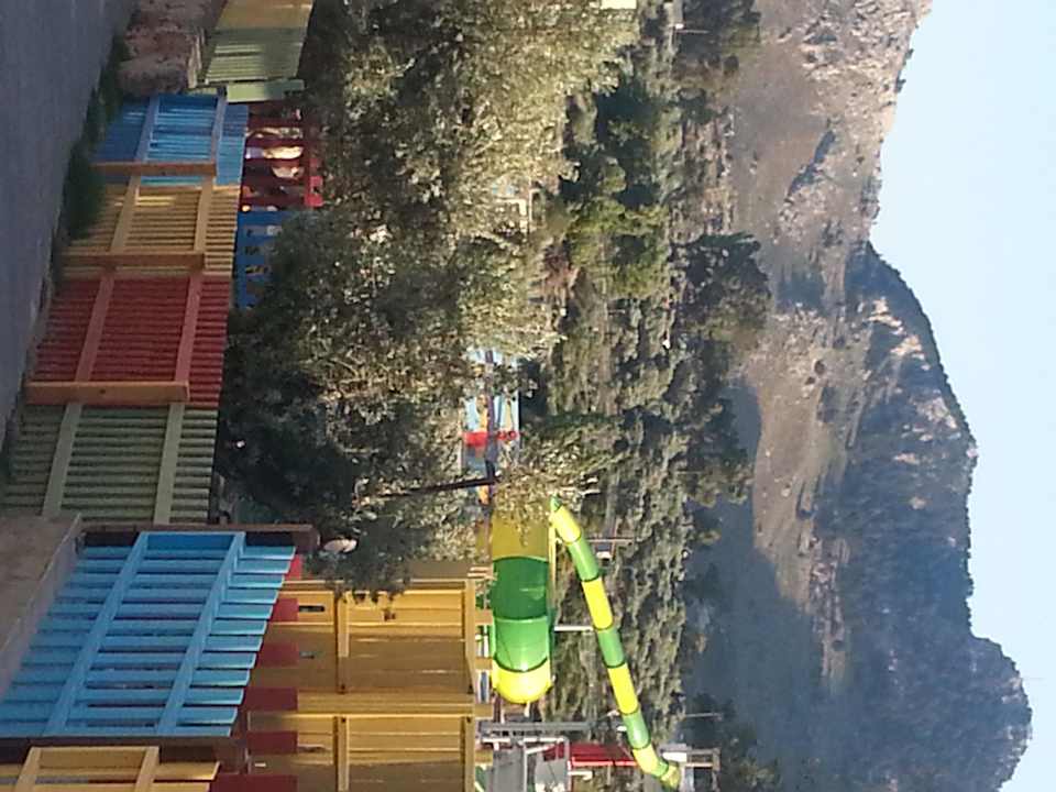 Blick vom oberen Teil der Hotelanlage Atlantica Mikri Poli Rhodes