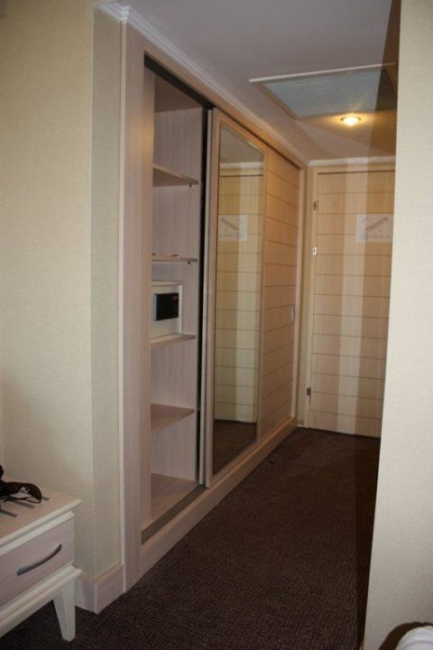 Flur/Safe Kaya Belek Hotel