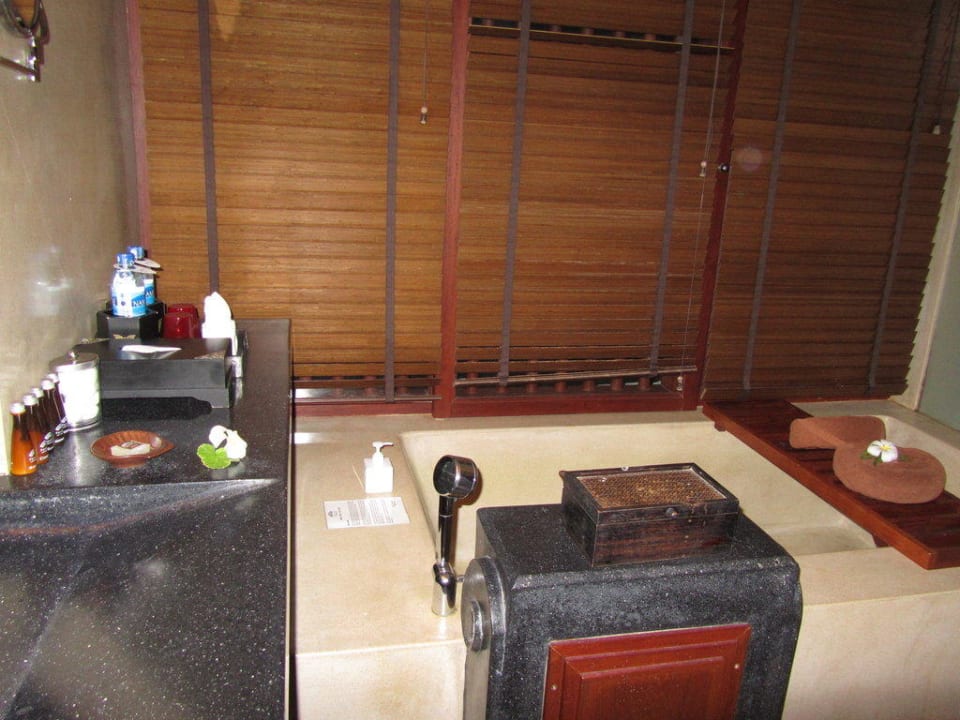 Bad Pavilion Samui Villas & Resort