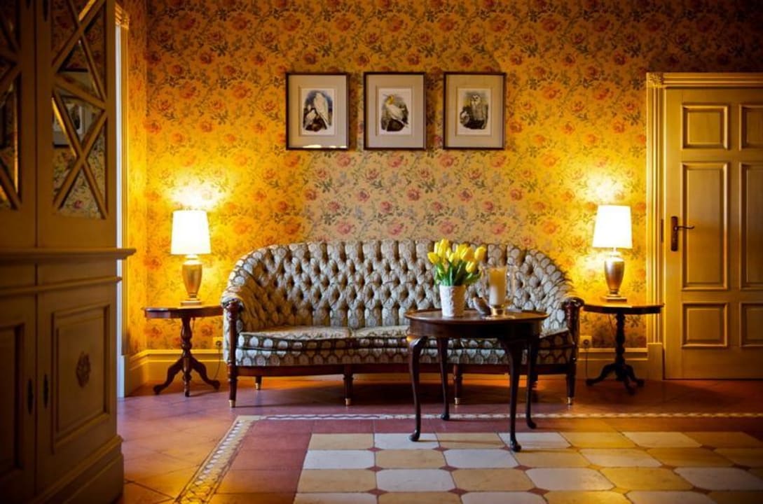 Sala kominkowa Hotel Dwór Kaliszki