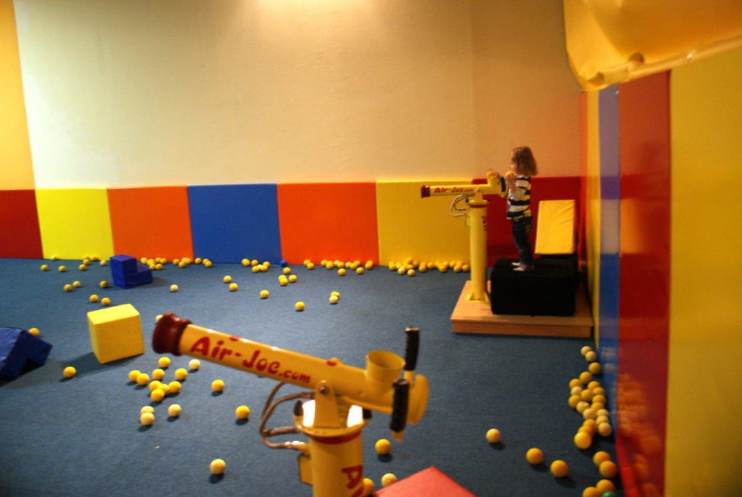 Indoor Spielparadies betreut Alpenrose - Familux Resort