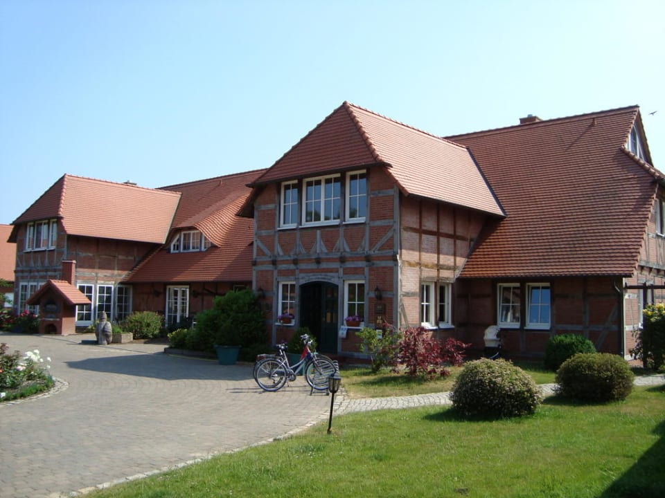 Hauptgebäude Flair Seehotel Zielow