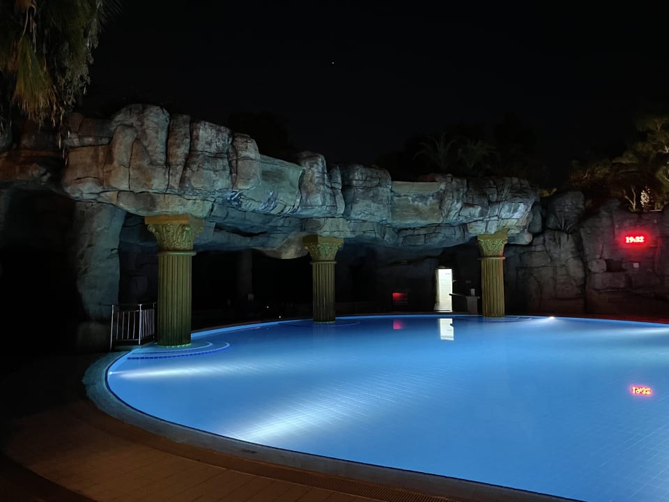 Pool Monachus Family Resort Sorgun