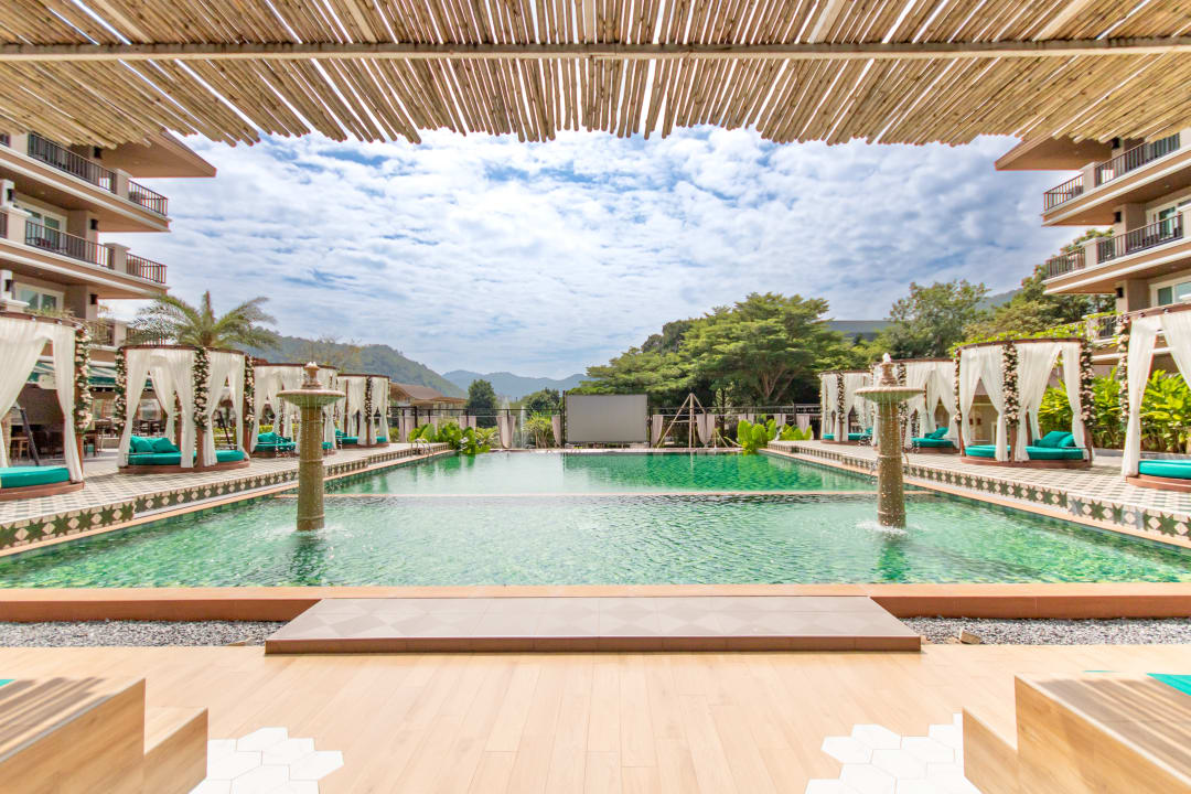Pool Lacol Khao Yai - A Chatrium Collection