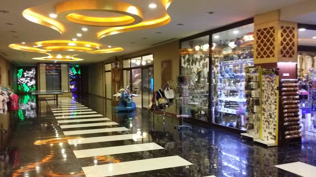 Shopping im Hotel Siam Elegance Hotels & Spa