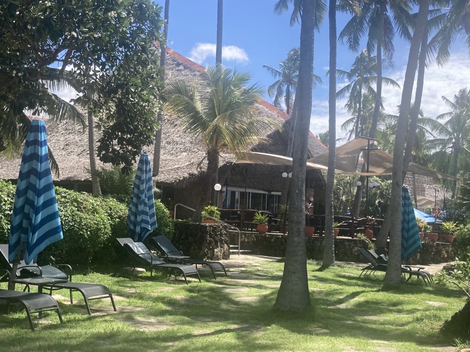 Gartenanlage Bahari Beach Hotel