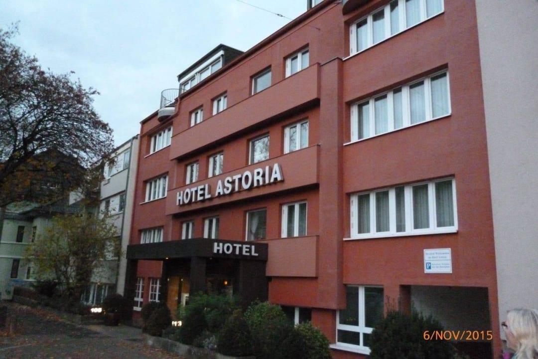 Außenansicht von der Straße aus Hotel Astoria Bonn