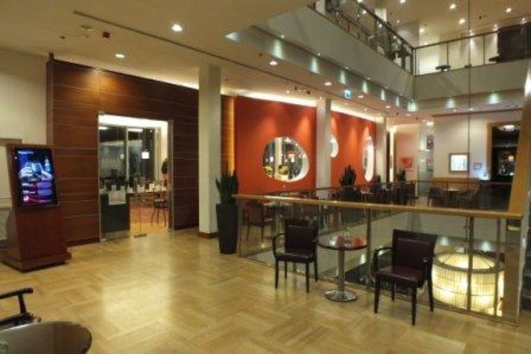 Blick zum Hauptrestaurant InterContinental Warszawa