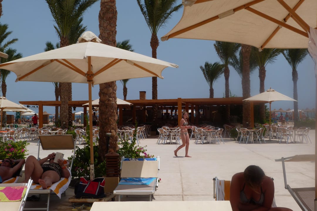 Пляжный бар Stella Beach Resort & Spa Makadi Bay