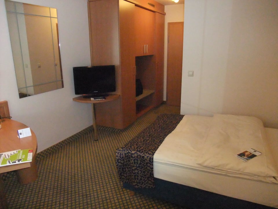 TV gut plaziert Best Western Plus Hotel Fellbach-Stuttgart