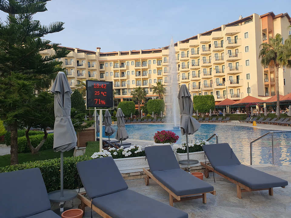 Pool Miramare Queen Hotel