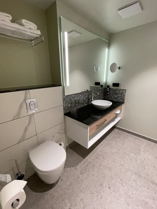 Zimmer Leonardo Hotel Hamburg Altona