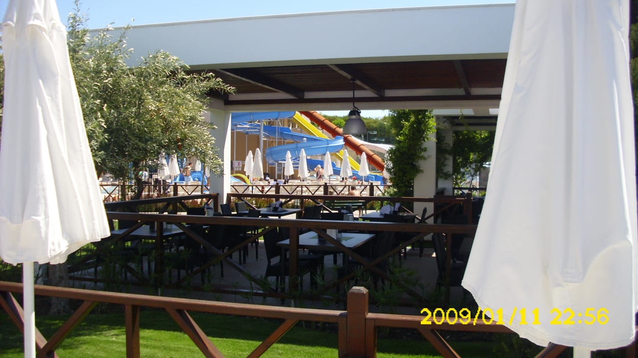 Blick zum Rutschenpool Voyage Belek Golf & Spa