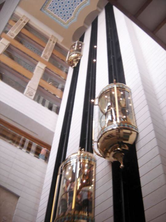 Aufzüge im Haupthaus Horus Paradise Luxury Resort & Club