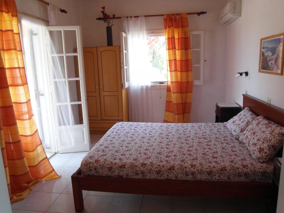 Room No1 Almiros Apartments