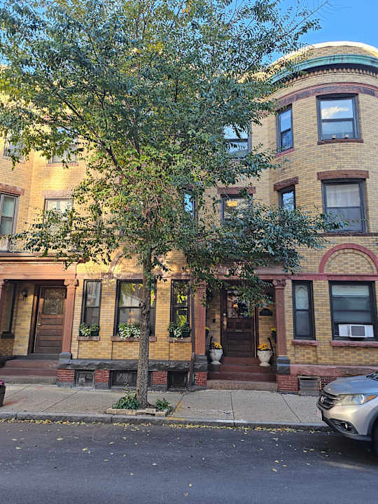 Außenansicht Oasis Guest House