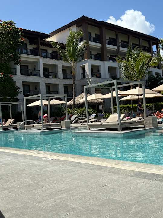 Pool Lopesan Costa Bávaro Resort, Spa & Casino