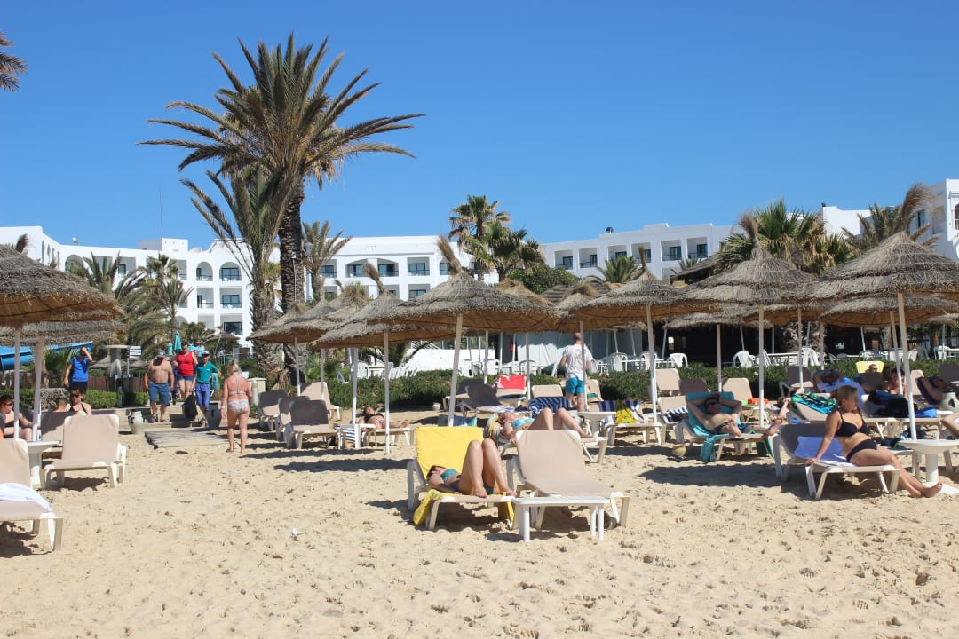 Strand Nozha Beach Resort & Spa