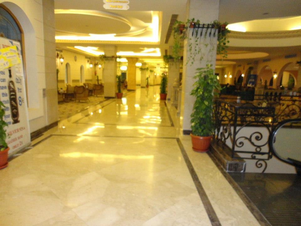 Oberer Innerer Bereich Titanic Beach Spa & Aqua Park