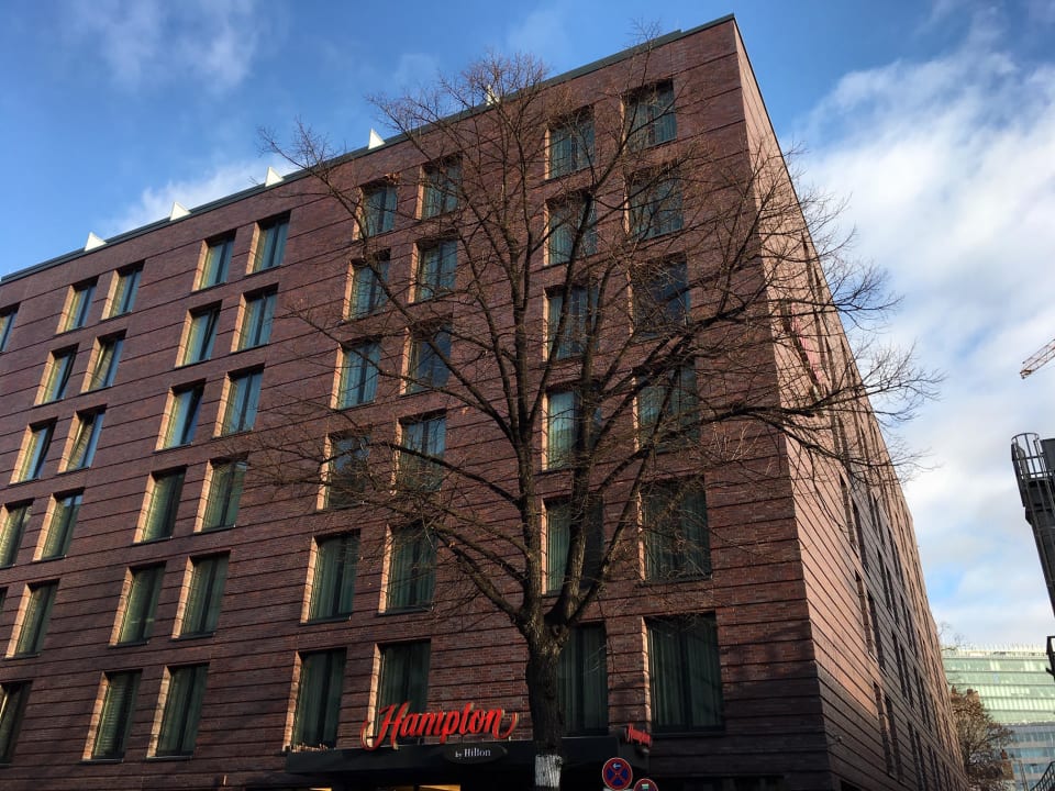 Außenansicht Hampton by Hilton Berlin City West