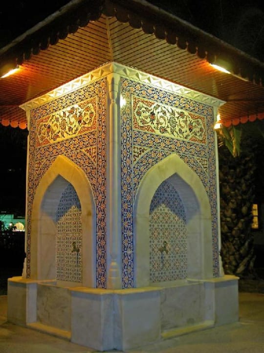 Club Ali Bey Manavgat-Brunnen bei Nacht Ali Bey Club