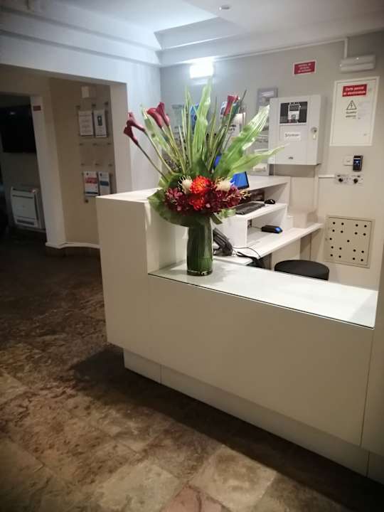 Lobby Golden Club Cabanas